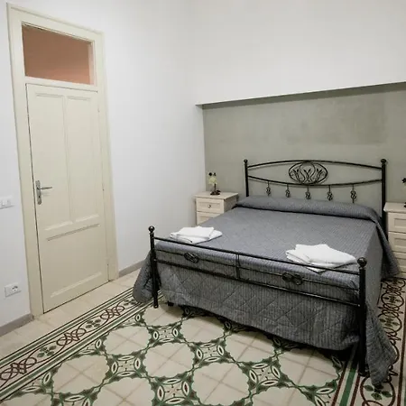 Apartment Staiti *